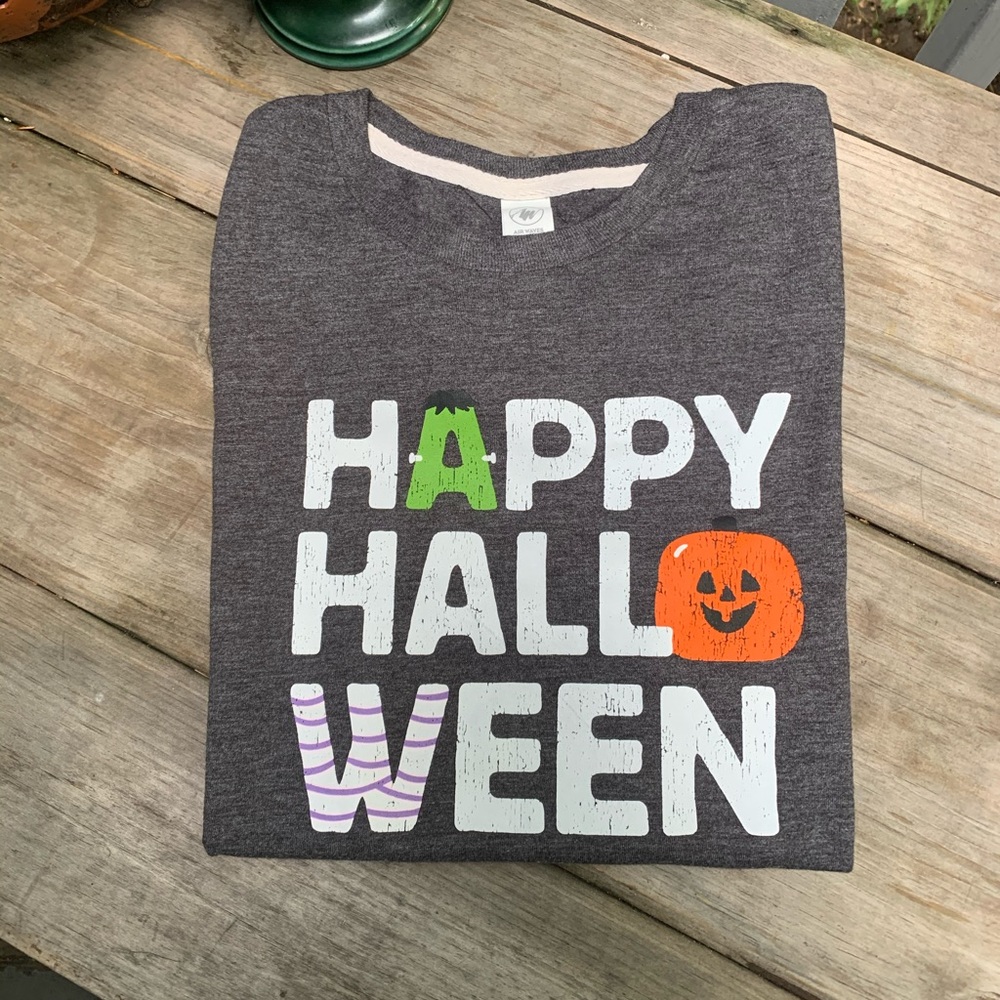 AIR WAVES Kids Halloween Shirt